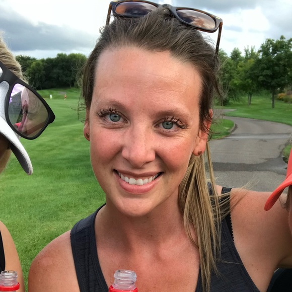 Meet your Posher, Willa - Picture 1 of 1